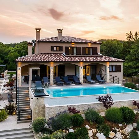 לאבין Villa Terra מראה חיצוני תמונה